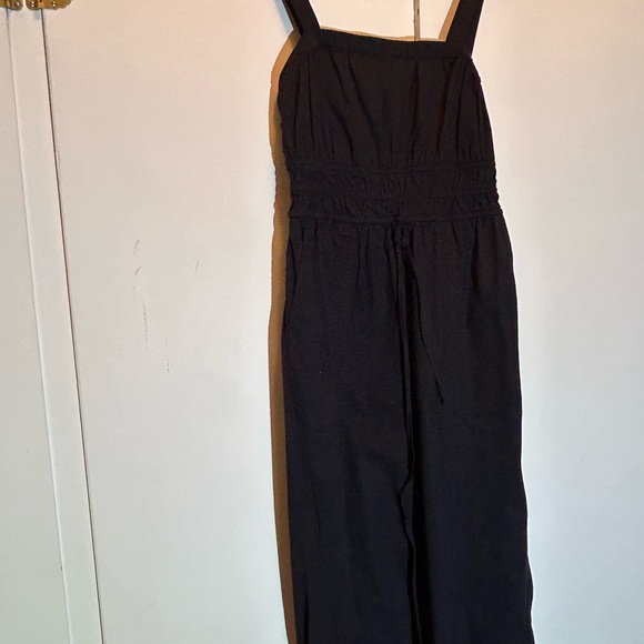 Universal Threads Black Jumper/Romper - Picture 10 of 13